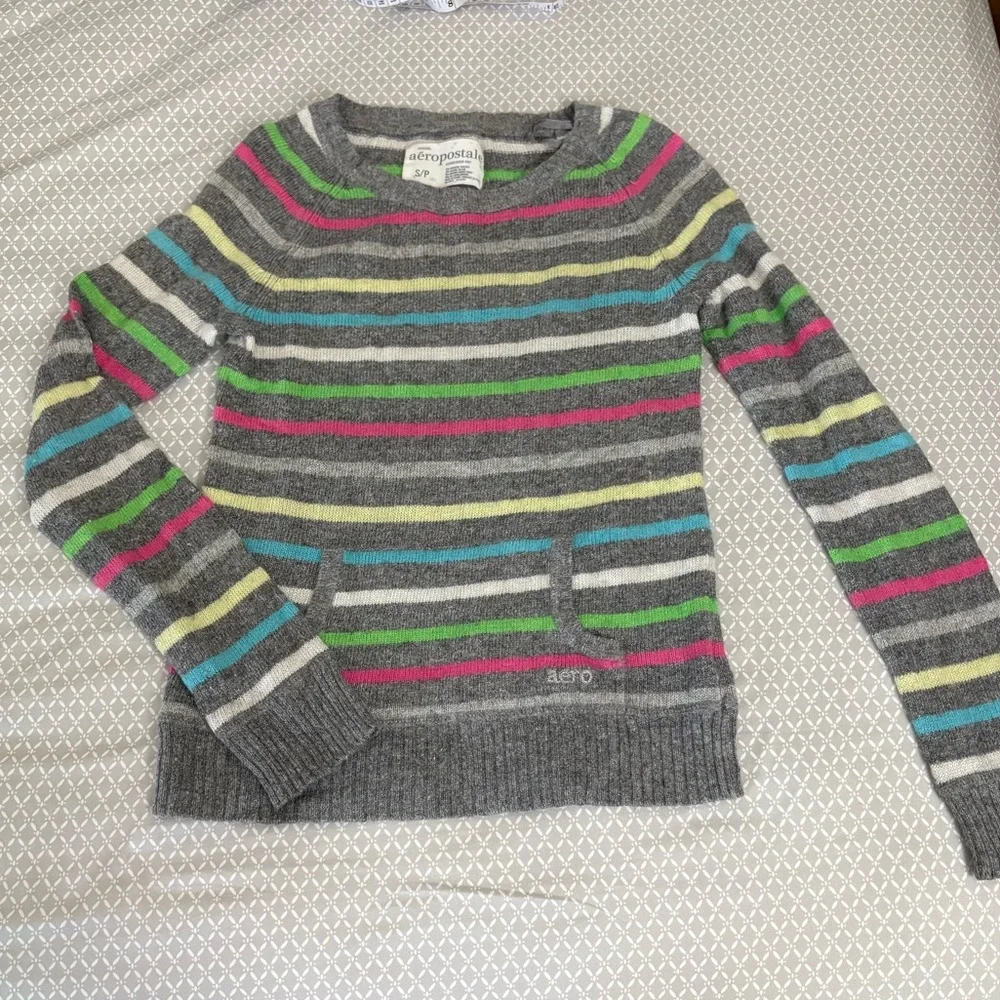 Small Aeropostale Y2K Preppy Gray Striped Multicolor Crewneck Sweater